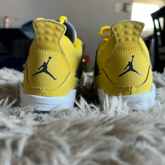 Jordan 4 retro Lightning size 1.5y - Picture 5 of 6